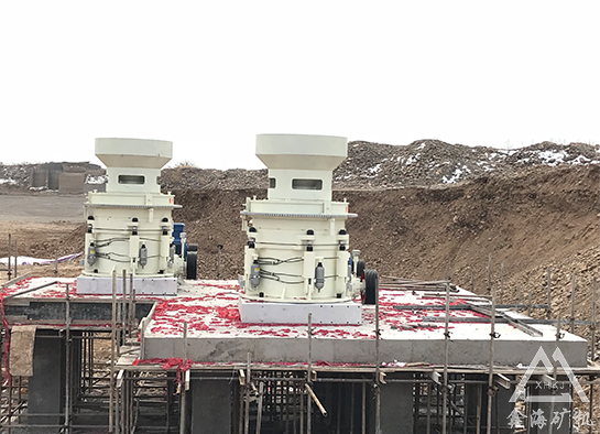 液压圆锥破碎机