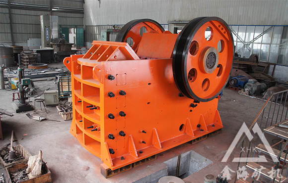 PE颚式破碎机